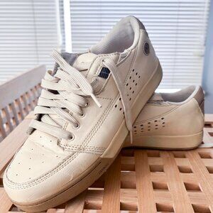 GRAVIS Shoes - Womens Size 9.5